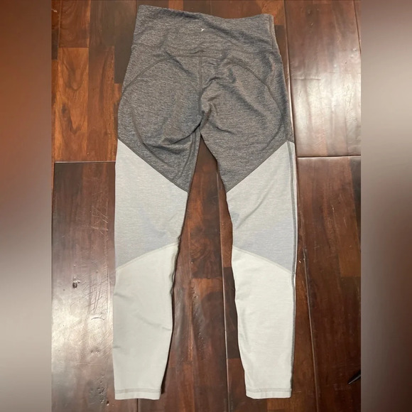 Old Navy Active Leggings Size Large Colorblock‎ Go Dry - Picture 3 of 3